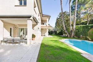 Casa en venta en Sant Cugat del Vallès, Eixample photo 0