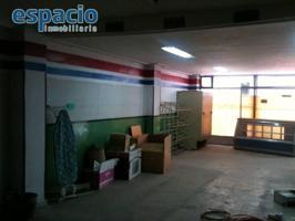 Local comercial en venta en Ponferrada, Alta photo 0