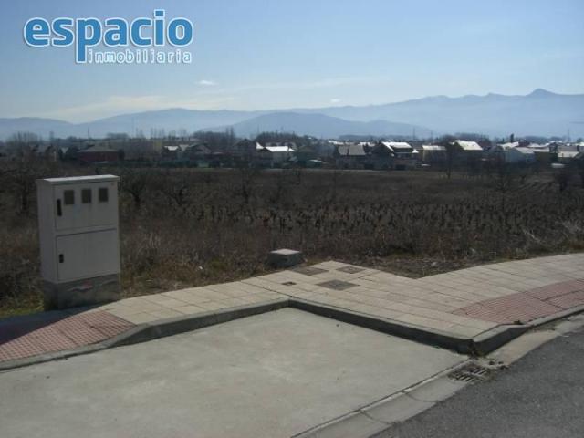 Terreno en venta en Camponaraya, La Cerca photo 0