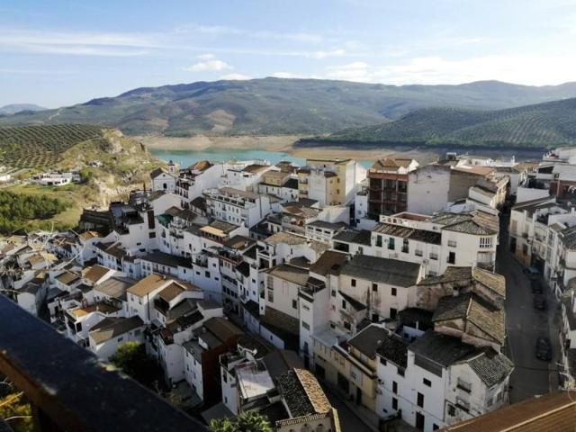 Casas de pueblo en venta en Iznájar, Iznájar photo 0