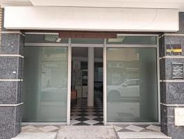 Local comercial en venta en Chipiona, Centro photo 0