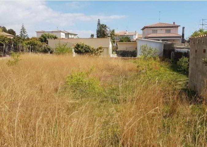 Terreno en venta en Roda de Barà, Bara mar photo 0