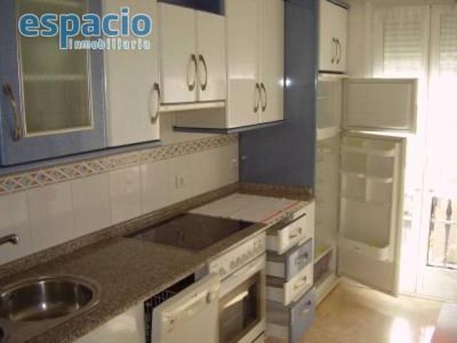 Piso en venta en Ponferrada, Alta photo 0