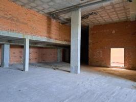 Local comercial en venta en Alzira, Sagrada familia photo 0