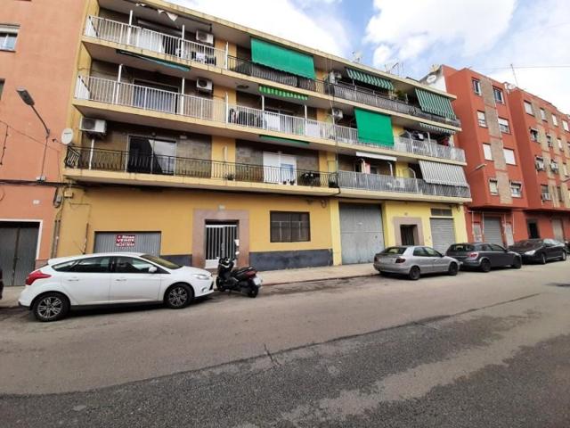 Local comercial en venta en Alzira, Alquenència-Venècia photo 0