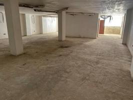 Local comercial en venta en Alzira, Doctor Ferran photo 0