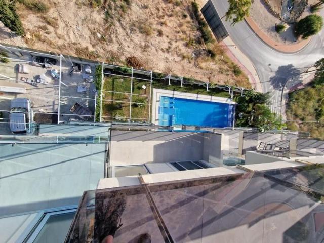 Apartamento en venta en Finestrat, Cala de Finestrat photo 0