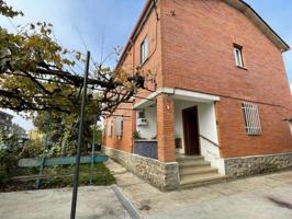 Casa en venta en Ponferrada, Cuatrovientos photo 0