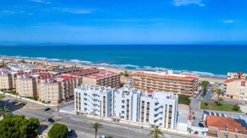 Apartamento en venta en Guardamar del Segura, Guardamar photo 0