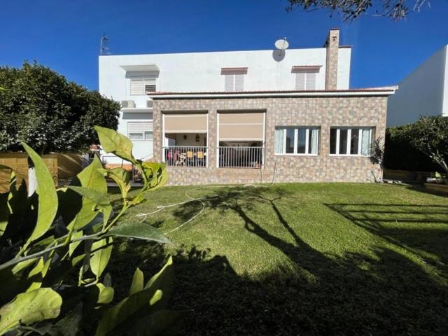 Chalet en venta en Espartinas, Espartinas photo 0