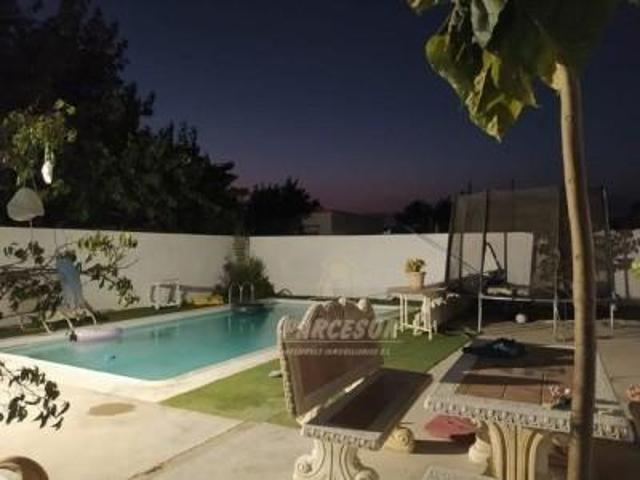 Casa con terreno en venta en Córdoba, Aeropuerto photo 0