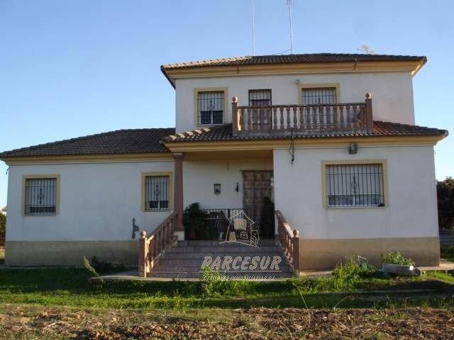 Casa con terreno en venta en Almodóvar del Río, URB. CAMINO VIEJO ALMODOVAR photo 0