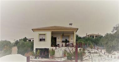 Casa con terreno en venta en Almodóvar del Río, Los mochos photo 0