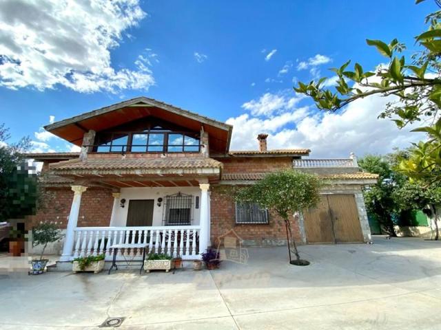 Casa con terreno en venta en Córdoba, El Higuerón photo 0