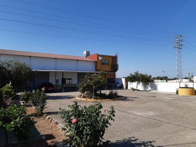 Nave industrial en venta en Córdoba, El Higuerón photo 0
