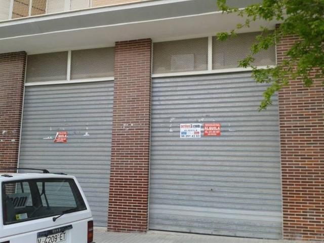 Local comercial en venta en Ontinyent, Almaig photo 0