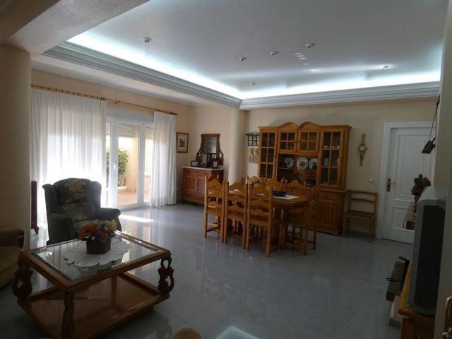 Chalet en venta en Almoradi photo 0