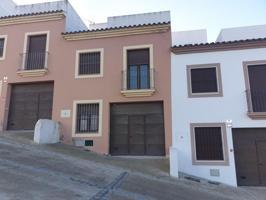 Adosada en venta en Villanueva de San Juan, Casco urbano photo 0