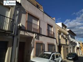 Piso en venta en Úbeda, Úbeda photo 0