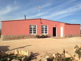 Casa con terreno en venta en Pinoso, Paredon photo 0