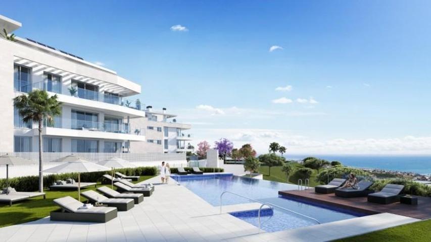 Apartamento en venta en Mijas, Calaburra - chaparral photo 0