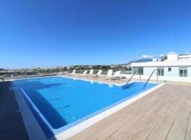 Apartamento en venta en Marbella, Nueva Andalucia - La Campana photo 0