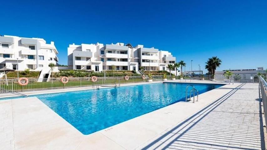 Atico Duplex en venta en Estepona, Estepona photo 0