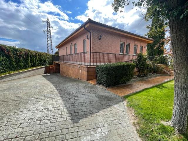 Chalet en venta en Valladolid, Pinar de Antequera photo 0