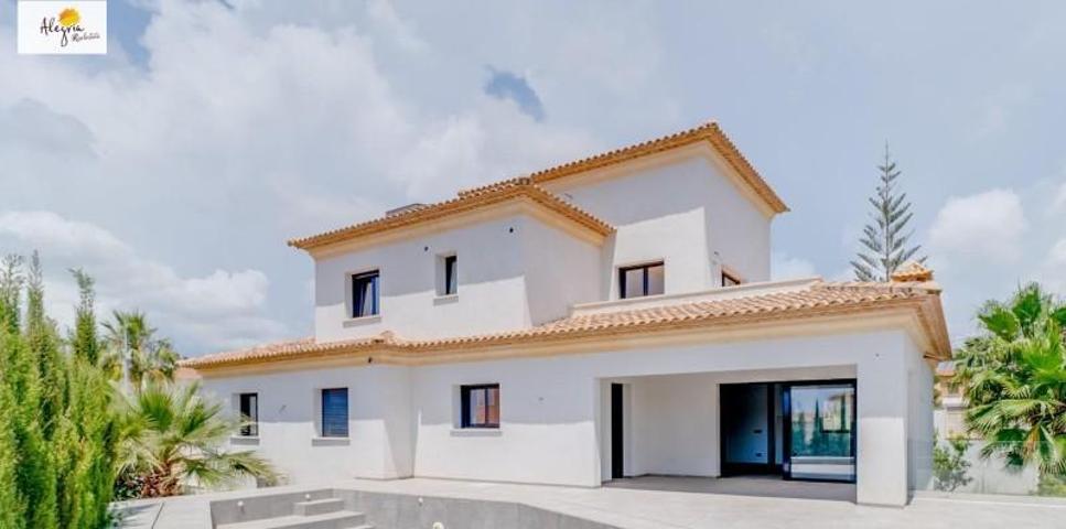 Chalet en venta en Calpe, Ortenbach photo 0