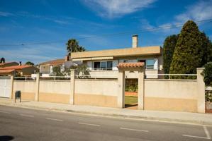 Chalet en venta en Calafell, Mas Mel photo 0