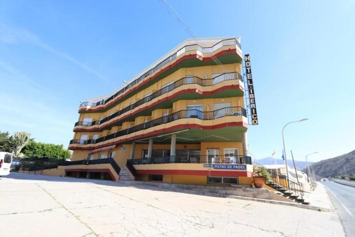 Edificio en venta en Gualchos, Centro photo 0