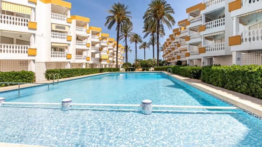 Apartamento en venta en Denia, LM HASTA KM.3, 1ª LINEA photo 0