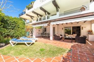 Piso en venta en Marbella, Costa del Sol Occidental-Área de Marbella photo 0