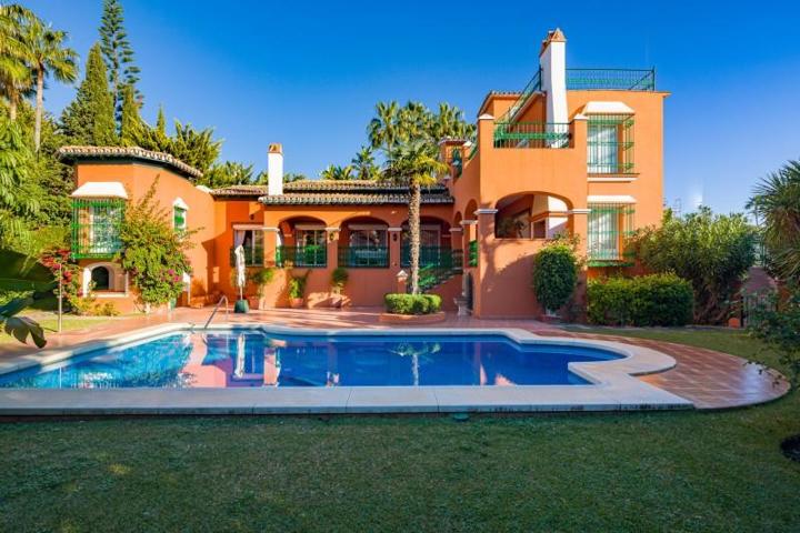 Chalet en venta en Marbella, Marbella Este - Bahia de Marbella photo 0