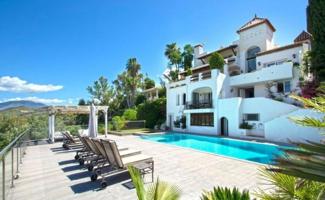 Chalet en venta en Marbella, Costa del Sol Occidental-Área de Marbella photo 0