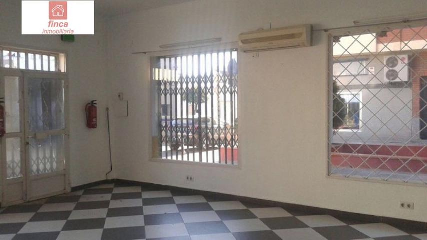 Local comercial en venta en Montijo, EL MOLINO photo 0