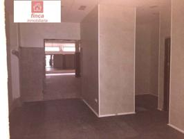 Local comercial en venta en Montijo, VIRGEN DE BARBAÑO photo 0