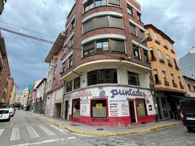 Local comercial en venta en Ponferrada, Centro photo 0