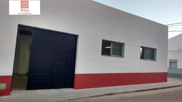 Nave industrial en venta en Montijo, EL MOLINO photo 0