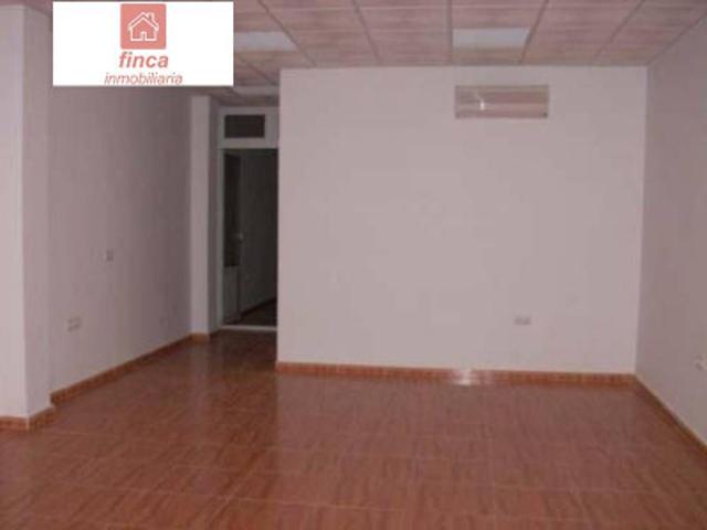 Local comercial en venta en Montijo, EL VALLE photo 0