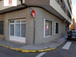 Local comercial en venta en Montijo, Extremadura photo 0