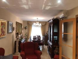 Adosada en venta en Jaén, Jaen photo 0