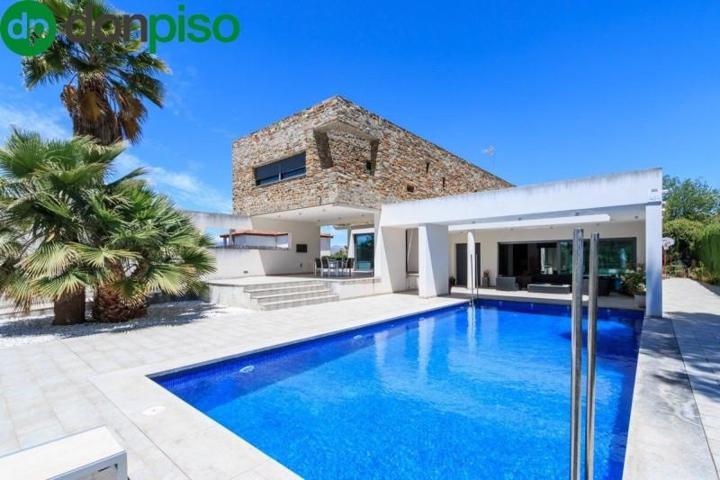 Casa en venta en Gójar, Gojar photo 0