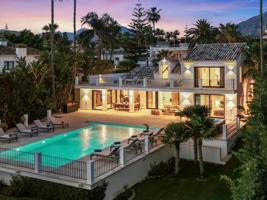 Chalet en venta en Marbella, Nueva Andalucia photo 0