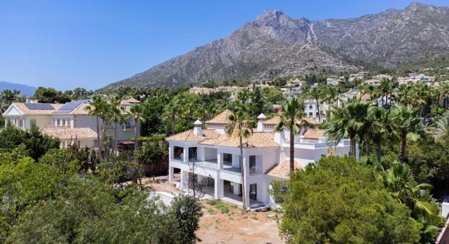 Chalet en venta en Marbella, Marbella Golden Mile - Sierra Blanca photo 0