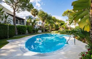 Adosada en venta en Marbella, Marbella Golden Mile - Meisho Hills photo 0