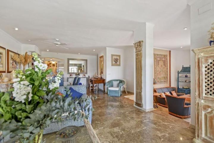 Duplex en venta en Marbella, Marbella Este - Cabopino photo 0