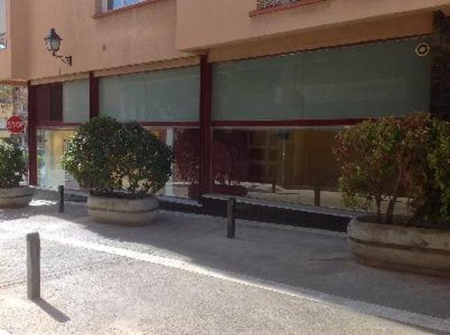 Local comercial en venta en Cornellà de Llobregat, Centre photo 0