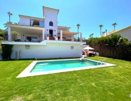 Chalet en venta en Sotogrande, Calle Fatiga, 11360 photo 0