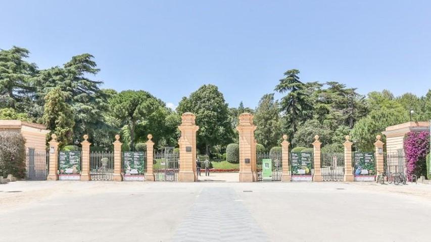 Casa con terreno en venta en Barcelona, Pedralbes photo 0